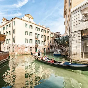 Casanova Fenice - Canal View Venezia