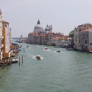 Apartment Ca'giustinian, Venice