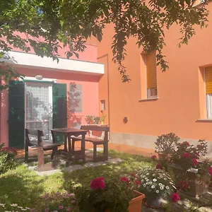 https://casa-mare-blu.hotelitalianriviera.com