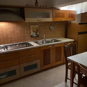 https://la-casetta-allangolo.sicilyhotelsitaly.net